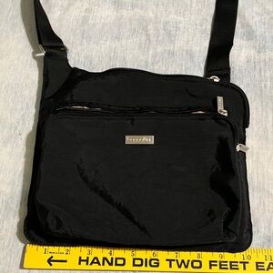 Black Baggallini Crossbody Bag